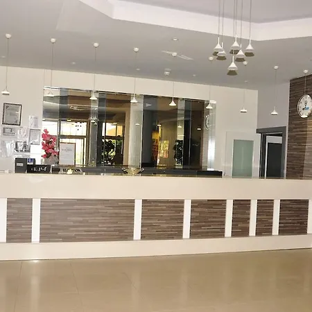 Vega Aparthotel 4*