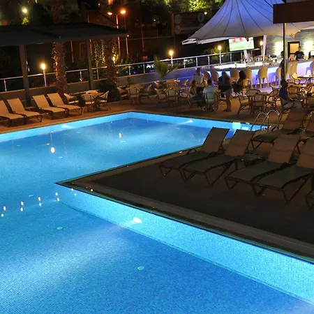 Lägenhetshotell Vega 4*